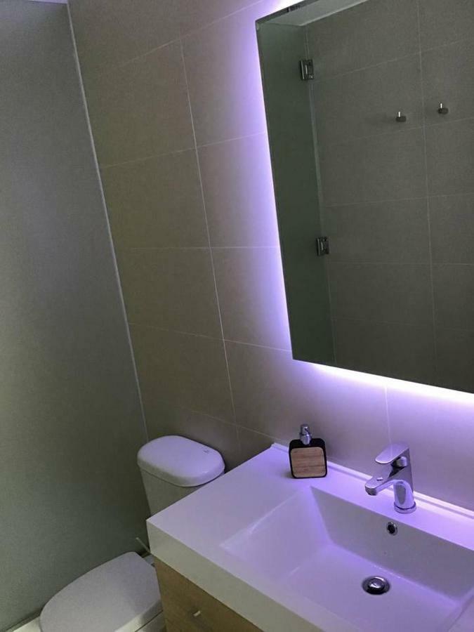 Moderno Departamento Miraflorino Con Aire Acondicionado Appartamento Distretto di Lima